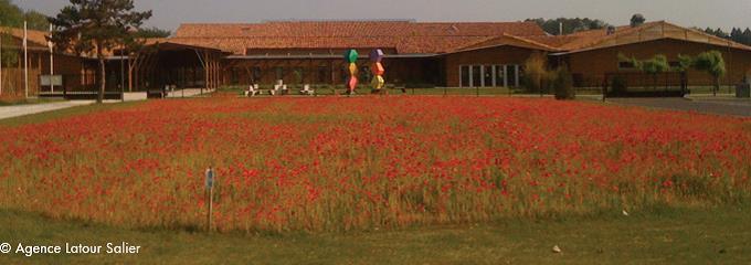 Collège François Mauriac à Saint-Symphorien (33) - Agence Latour Salier